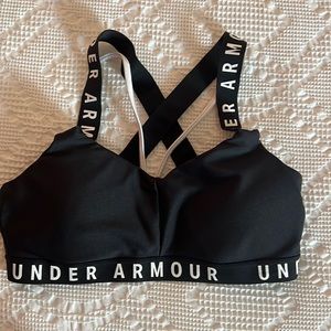 New Under Armour Sports Bra